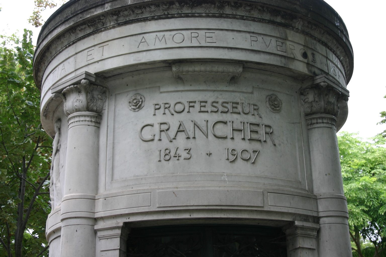 Jacques-Joseph Grancher's funeral monument, Montmartre Cemetery, Paris (02).JPG